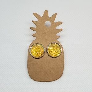 FAUX DRUZY POST EARRING